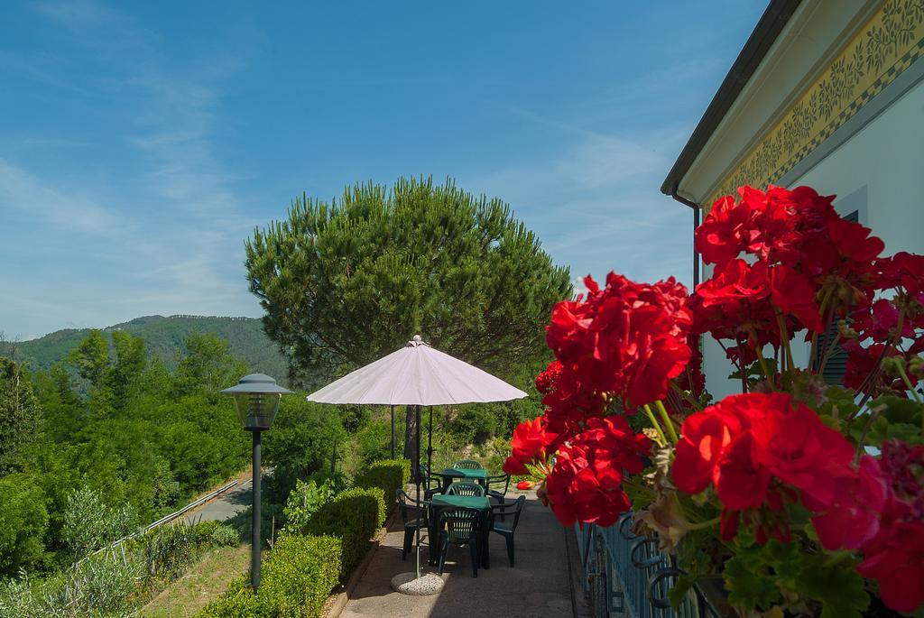 Vila Gli Ulivi Di Montalbano La Spezia Exteriér fotografie