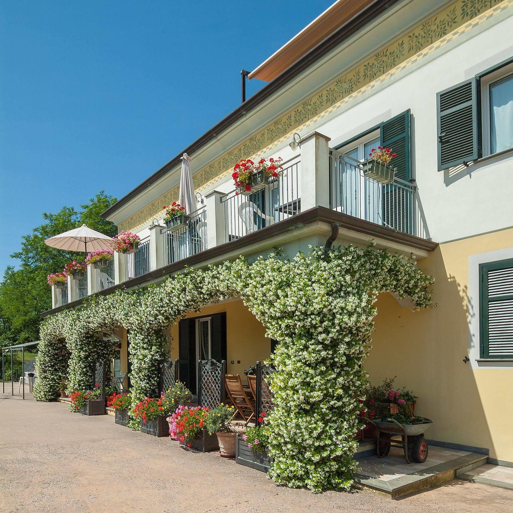 Vila Gli Ulivi Di Montalbano La Spezia Exteriér fotografie